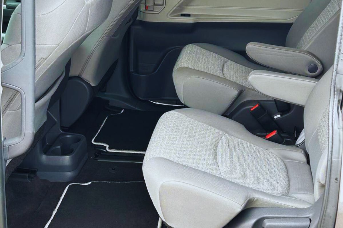 KLASA PREMIUM<br>TOYOTA SIENNA