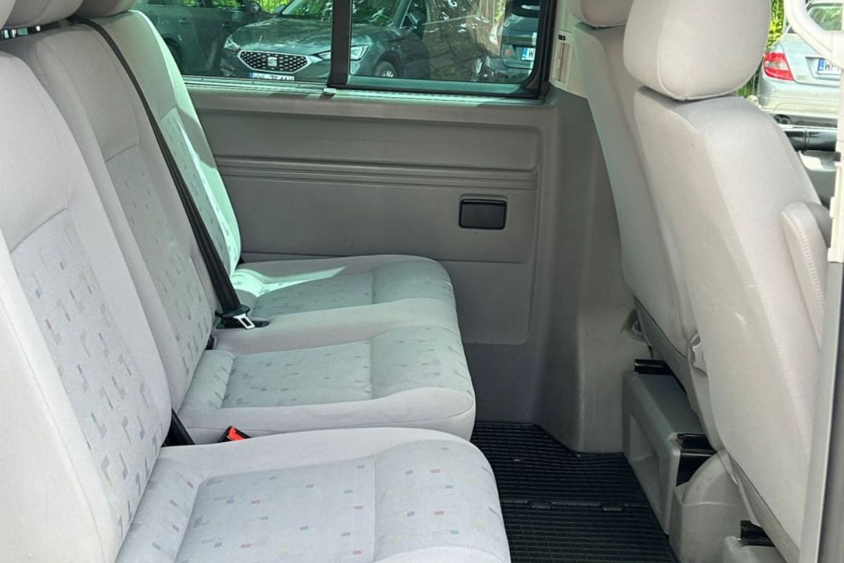 VOLKSWAGEN T5 CARAVELLE