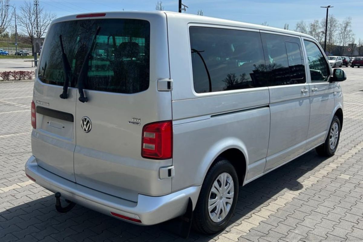 VOLKSWAGEN T6 CARAVELLE