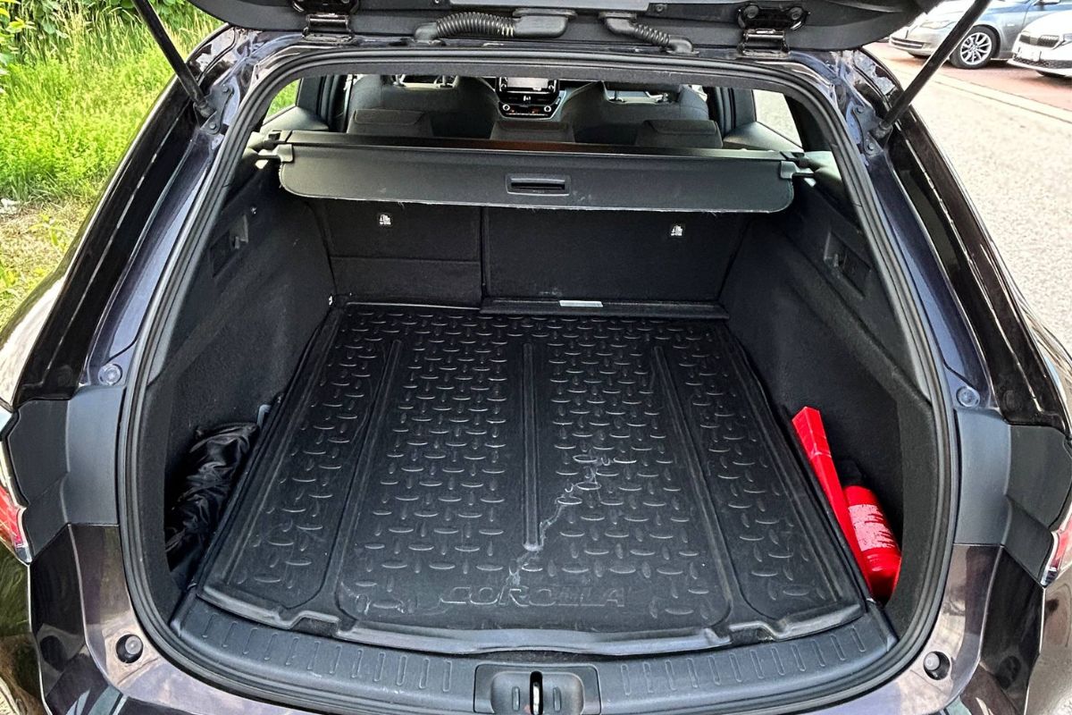 TOYOTA COROLLA 