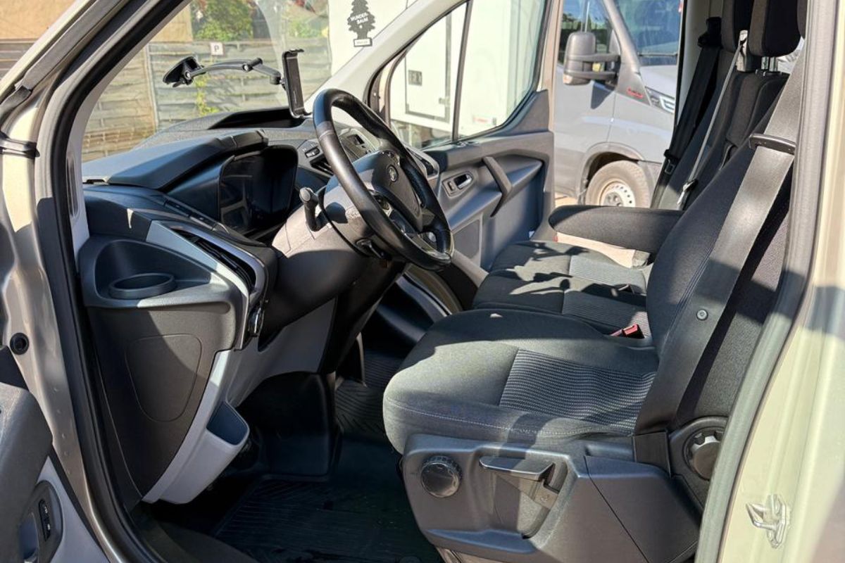 FORD TRANSIT