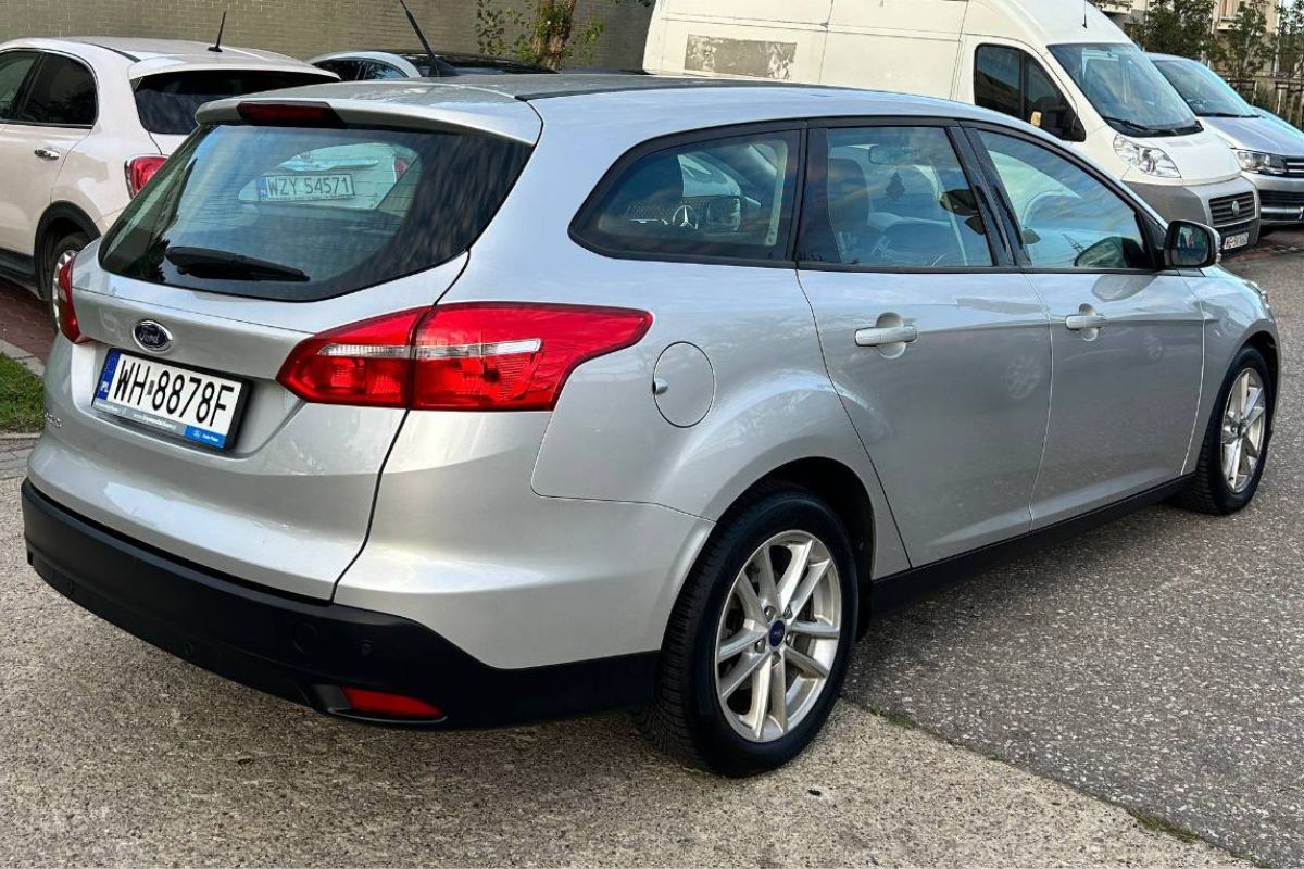 FORD FOCUS 