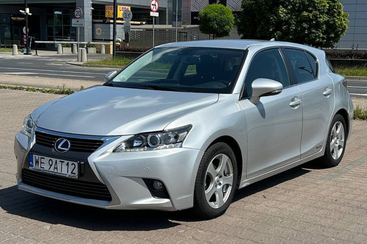 LEXUS CT 200h