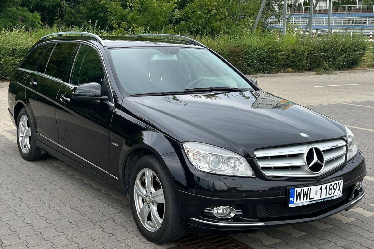 MERCEDES C-180