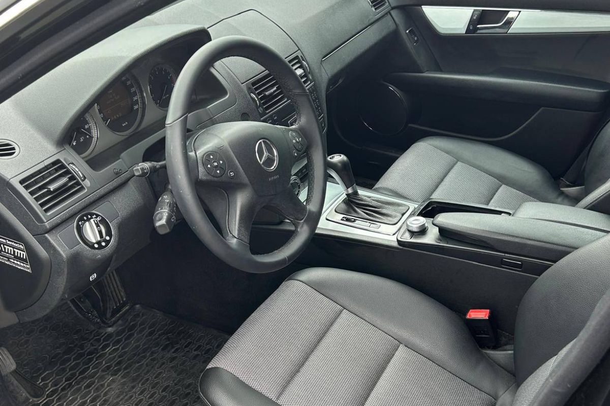 MERCEDES C180 AVANGARDE 1.8 BENZYNA