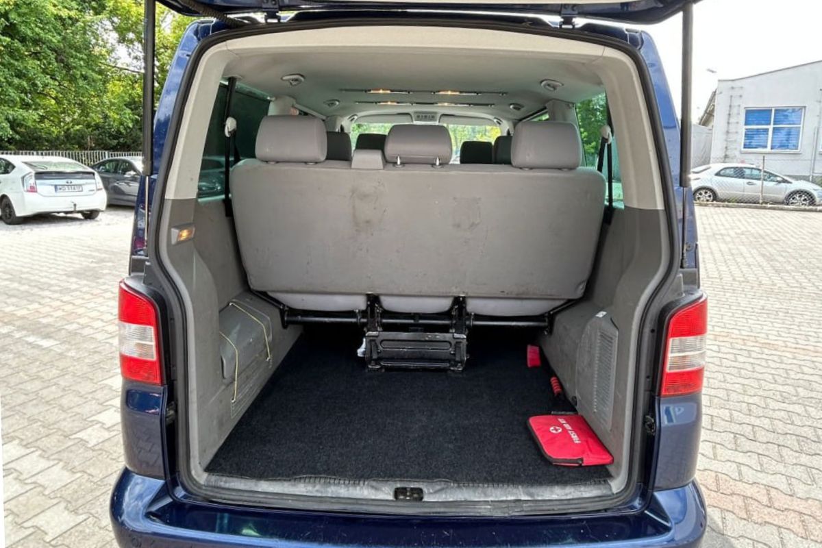 VOLKSWAGEN CARAVELLE 2.5 TDI
